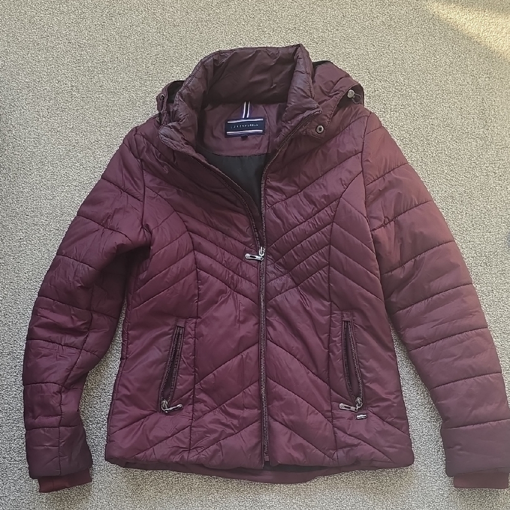 Women's Quilted Jacket - Burgundy